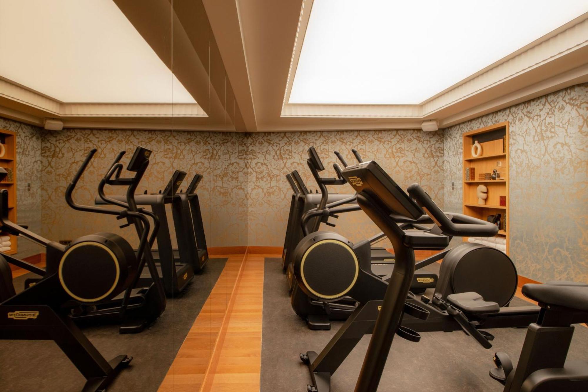 Villa-des-pres 5* Paris